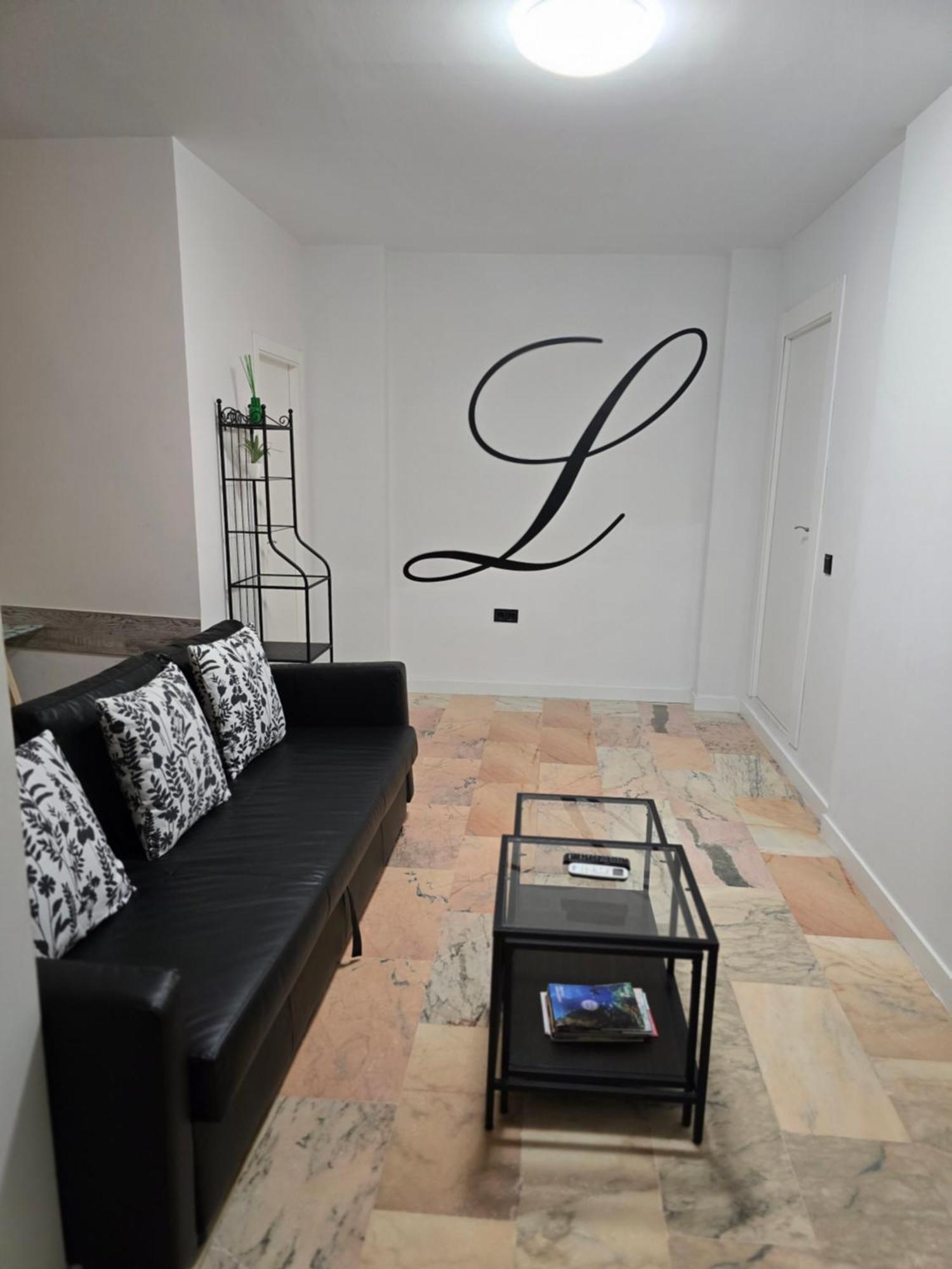 Lhome Sevilla